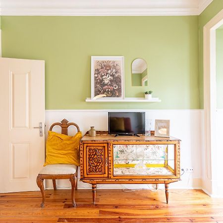 Spacious Apartment With Terrace At Graca Lisboa Eksteriør bilde