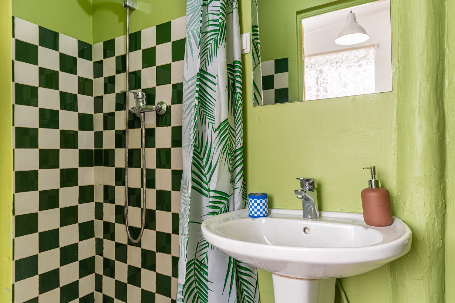 Spacious Apartment With Terrace At Graca Lisboa Eksteriør bilde
